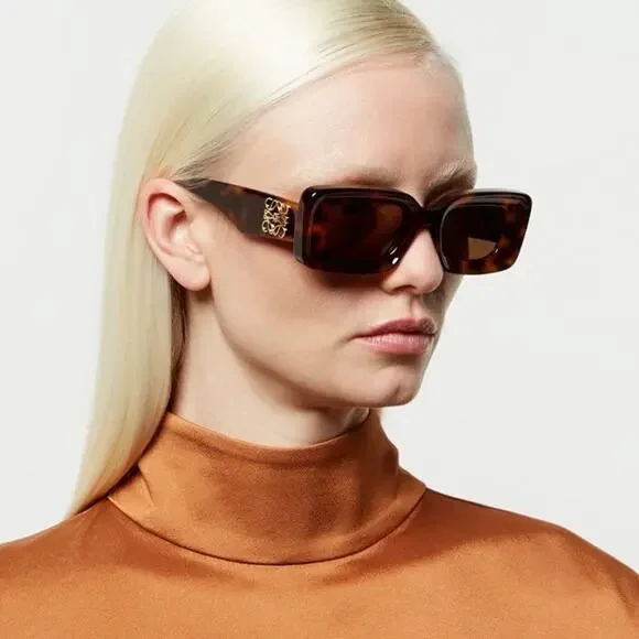 New, LOEWE Sunglasses LW40102F 52E Authentic - www  display picture 2